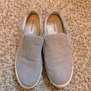 Steve Madden Slip ons